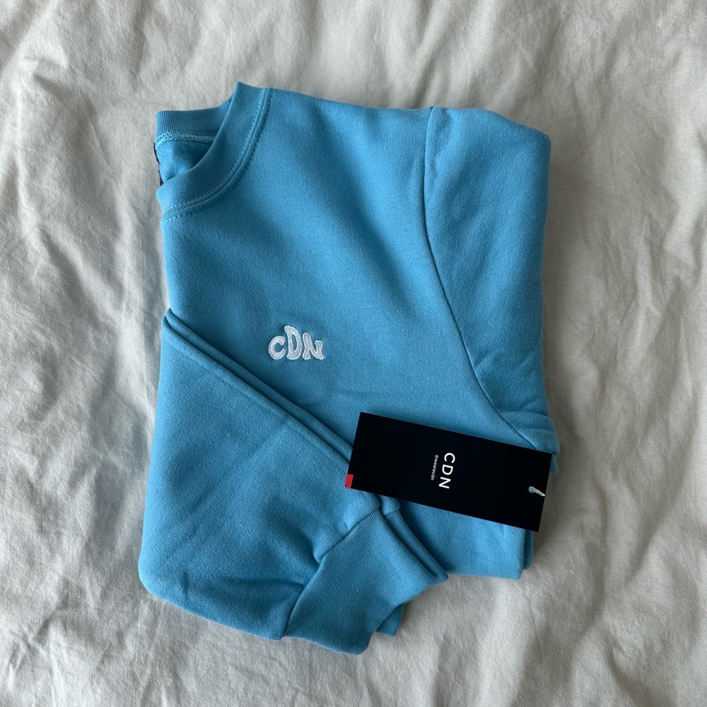 BNWT CDN crewneck